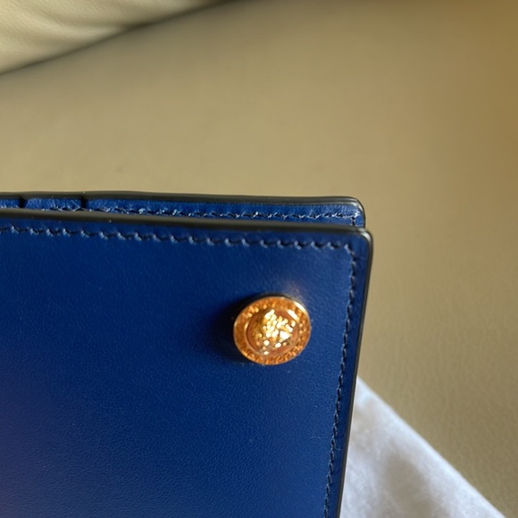 NWT NIB VERSACE MEDUSA BIFOLD WALLET BLUE CALF LEATHER W AUTHENTICATION CARD - Picture 6 of 14